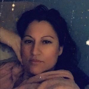 Meet your Posher, Ines